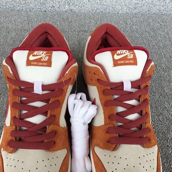 Nike SB Dunk Low Pro Dark Russet Cedar - Picture 3 of 7